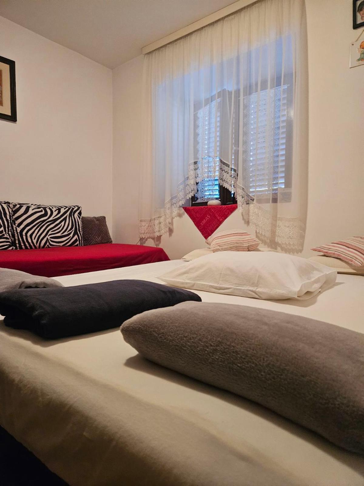 Apartment Lucija